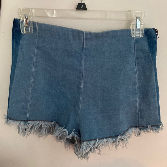✨urban outfitters fringed shorts✨ - Picture 2 of 2